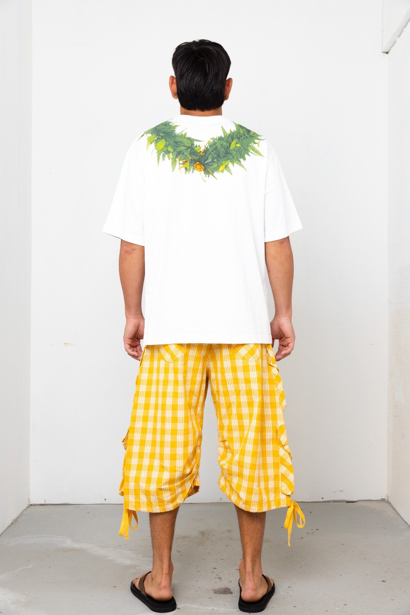 Cruise White Maile Lei T
