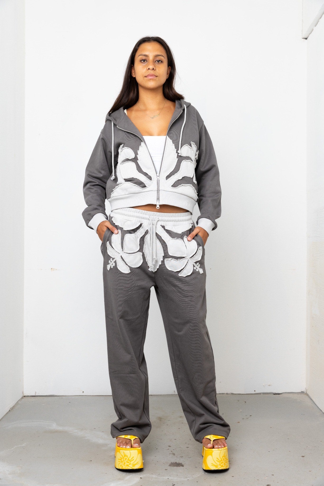 Koki'o Applique Sweatpant